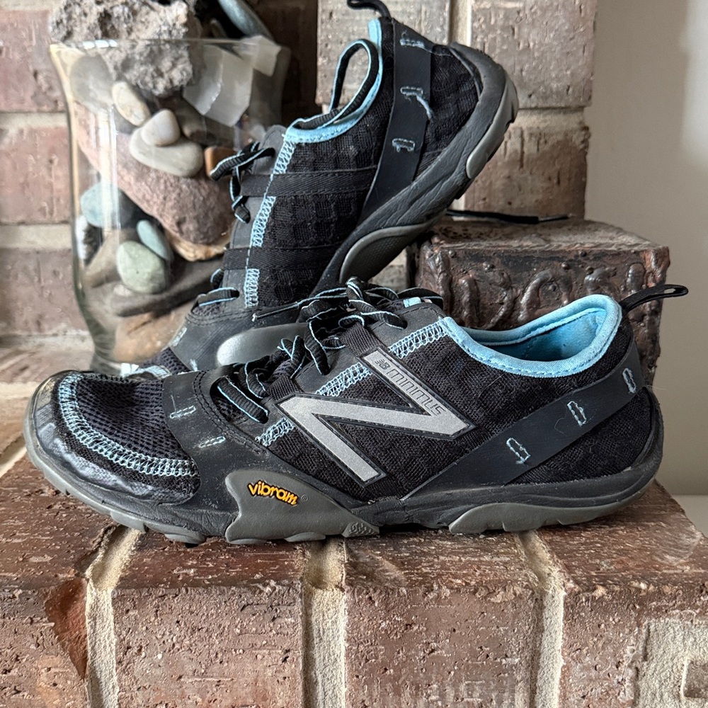New Balance Trail Running Shoe Women's Wide Toe Box Minimus Shoe - discontinued